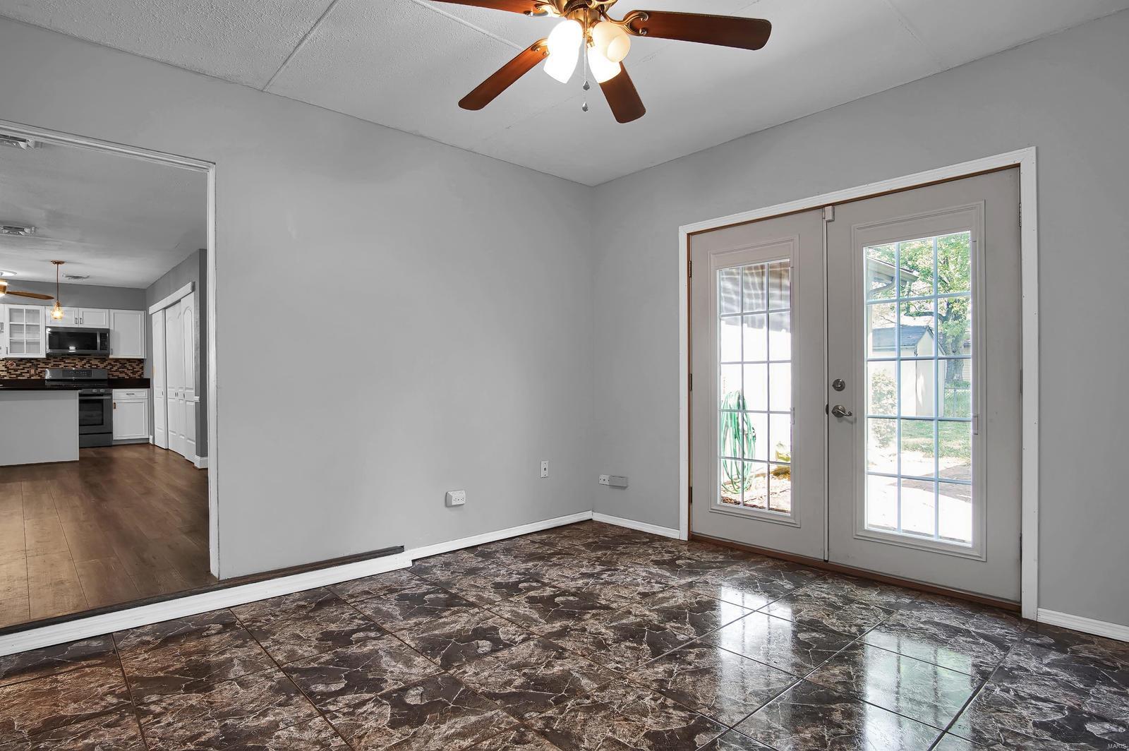 1037 Rutledge Drive Belleville, IL 62221 - Photo 4 of 18