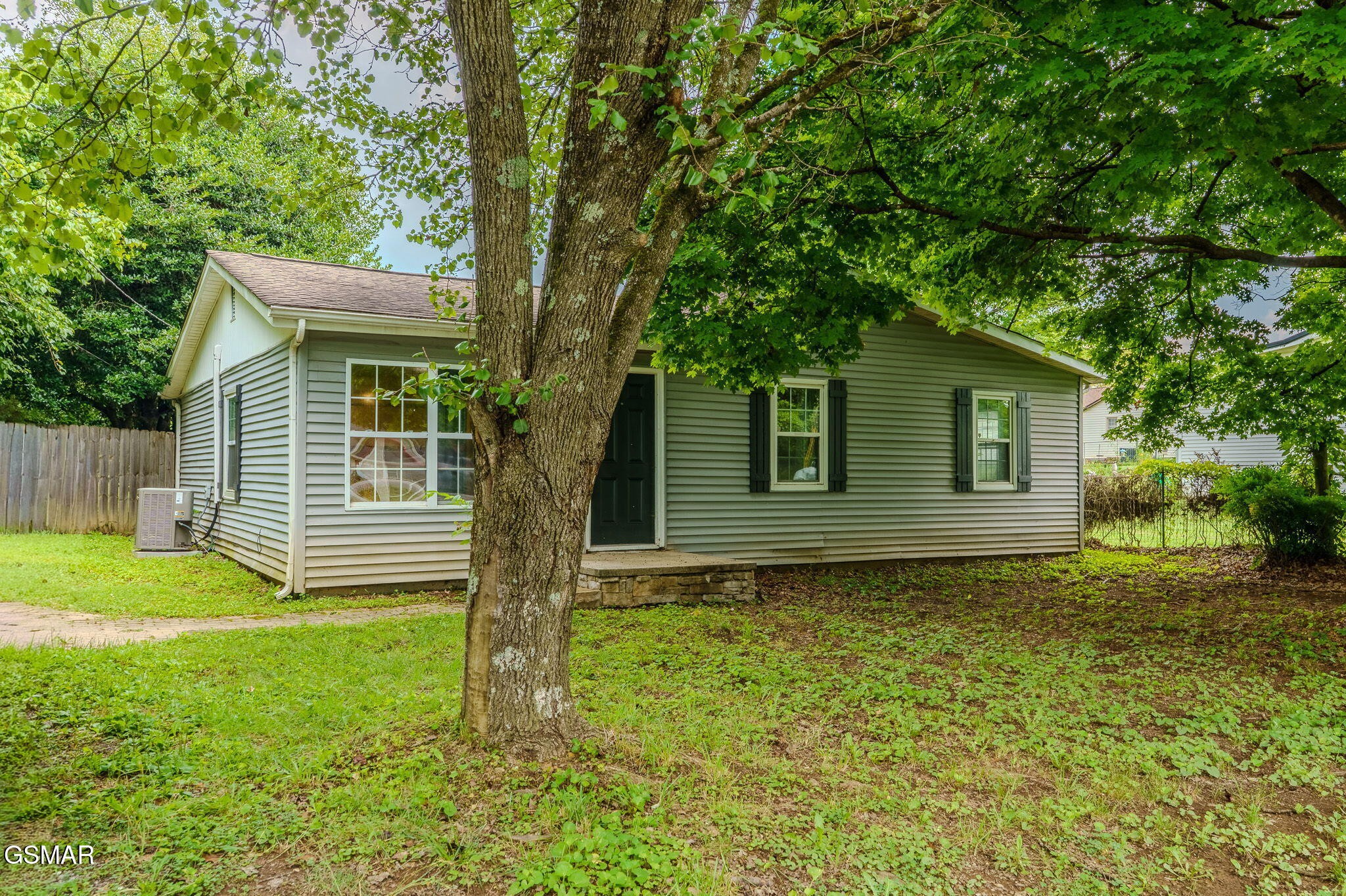 5202 Murphy Road Knoxville, TN 37918 - Photo 3 of 26 Gallery Image 3