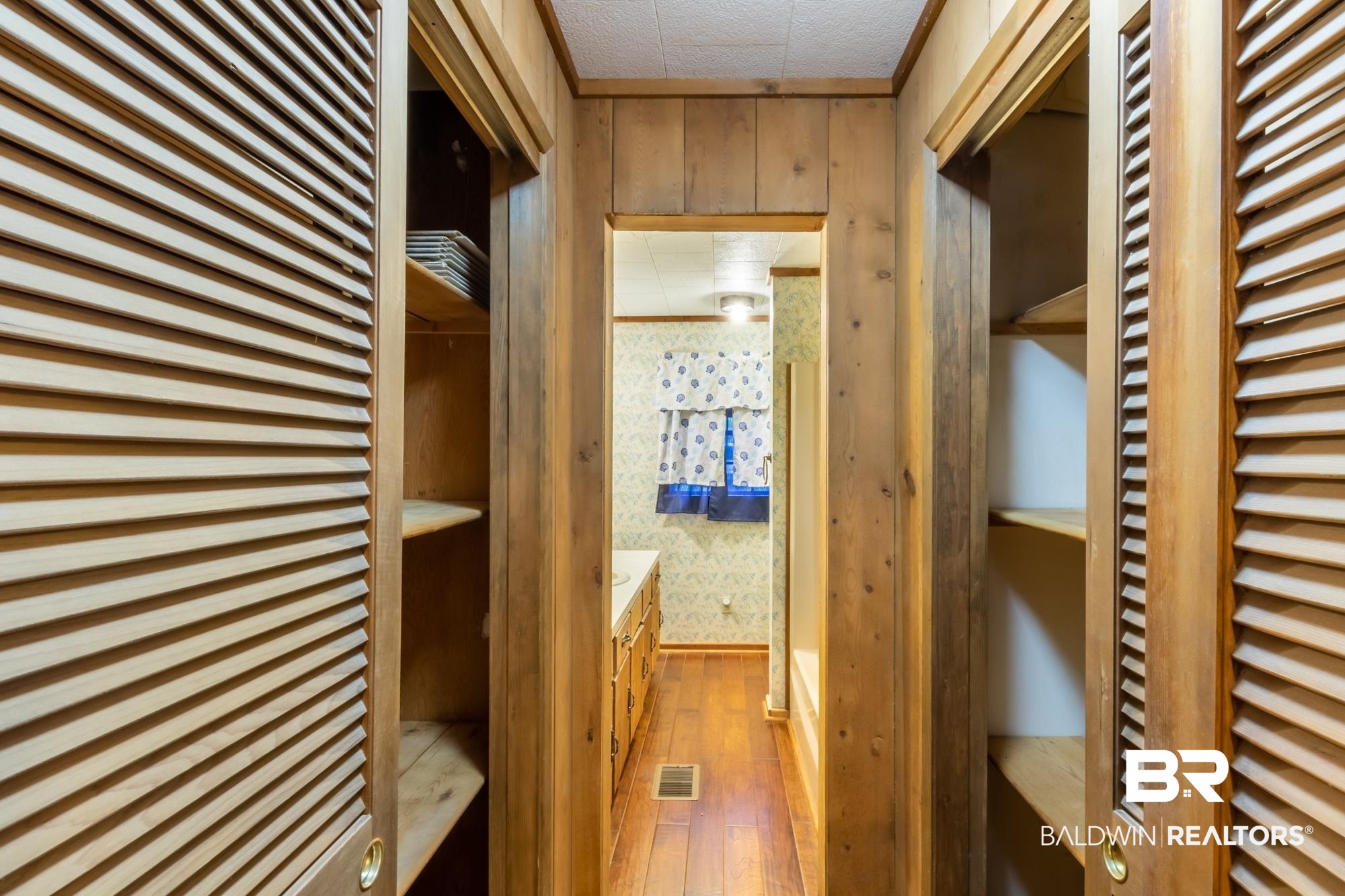 30798 Cedar Street Elberta, AL 36530 - Photo 17 of 38 Closet