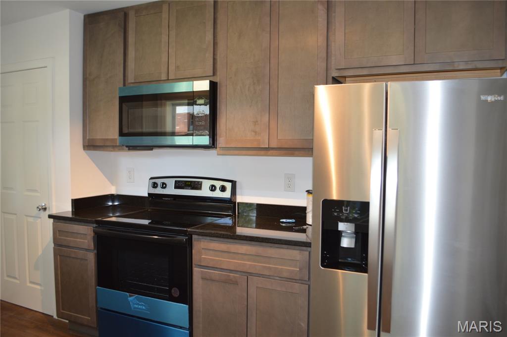 834 Vine Street Festus, MO 63028 - Photo 8 of 20