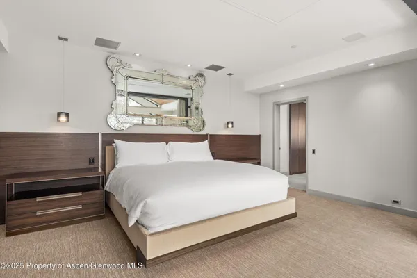 $250,000 | 730 South Galena Street, Aspen, CO 81611