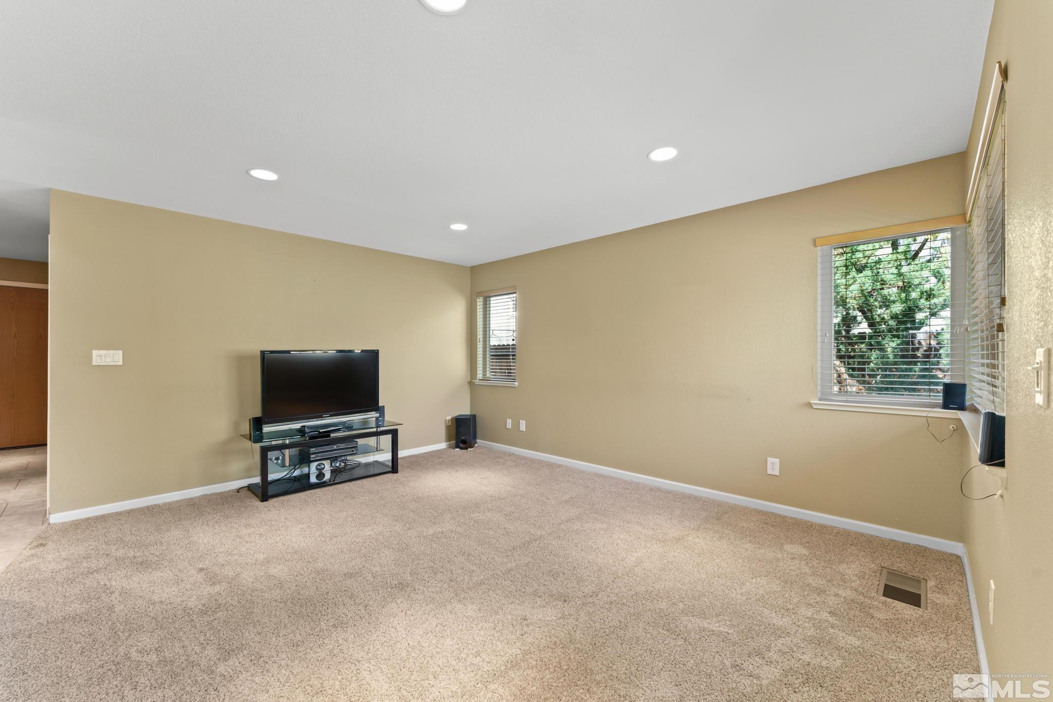 3955 Willowsprings Court Reno, NV 89519 - Photo 10 of 16 Photo 10