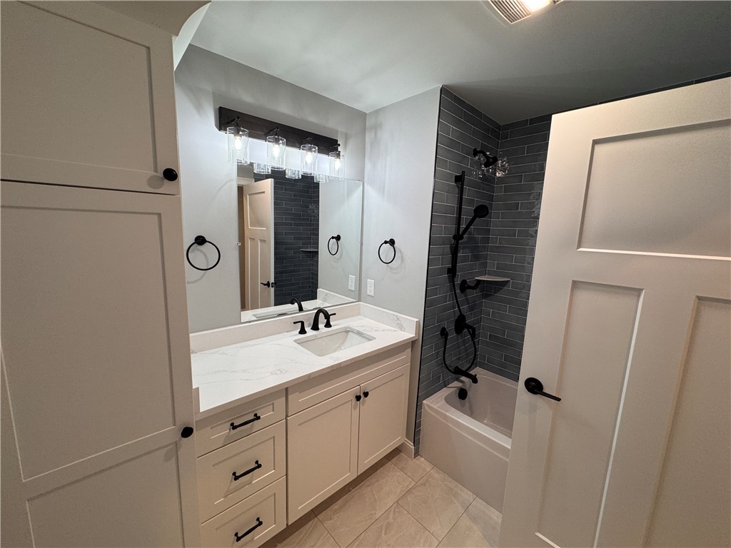 180 Rice City Road Coventry, RI 02827 - Photo 14 of 22