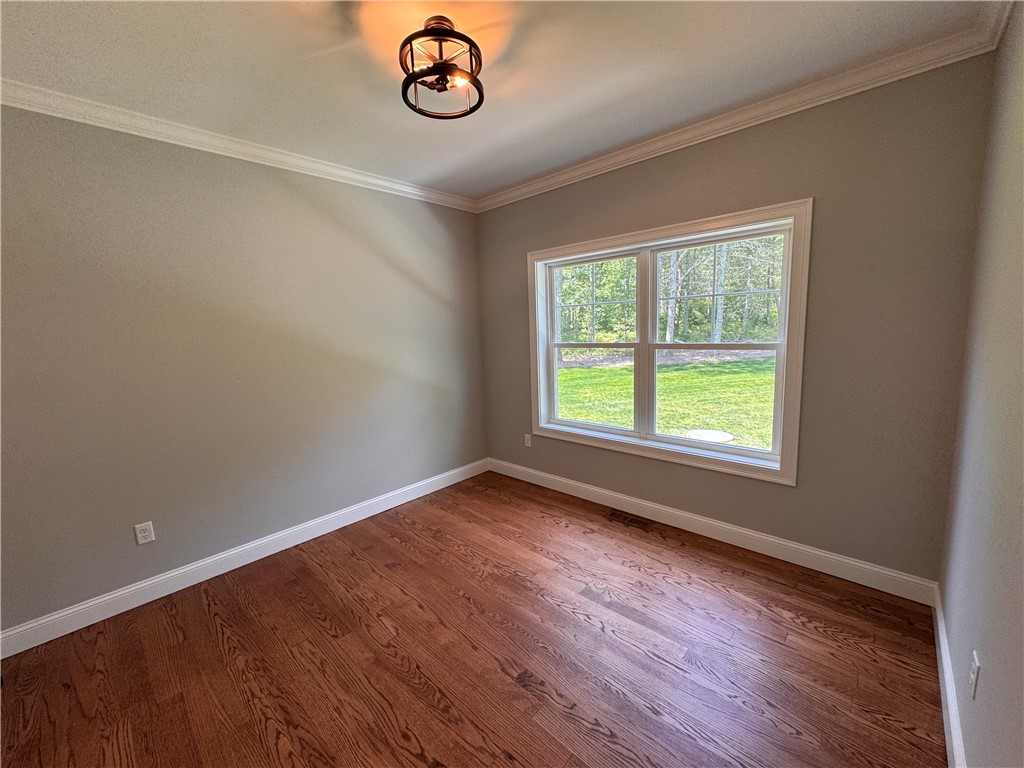 180 Rice City Road Coventry, RI 02827 - Photo 8 of 22