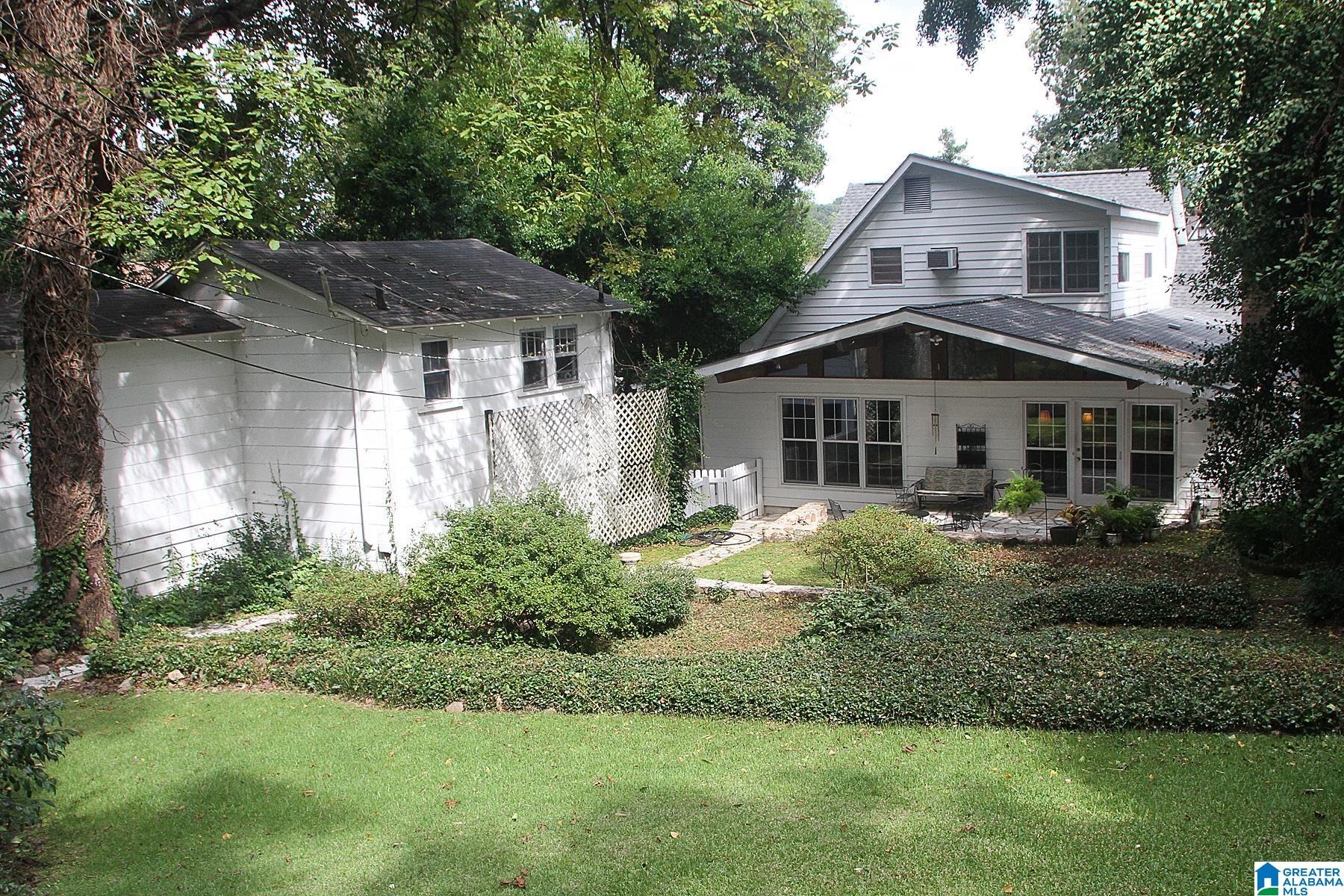 1110 Montvue Road Anniston, AL 36207 - Photo 6 of 32