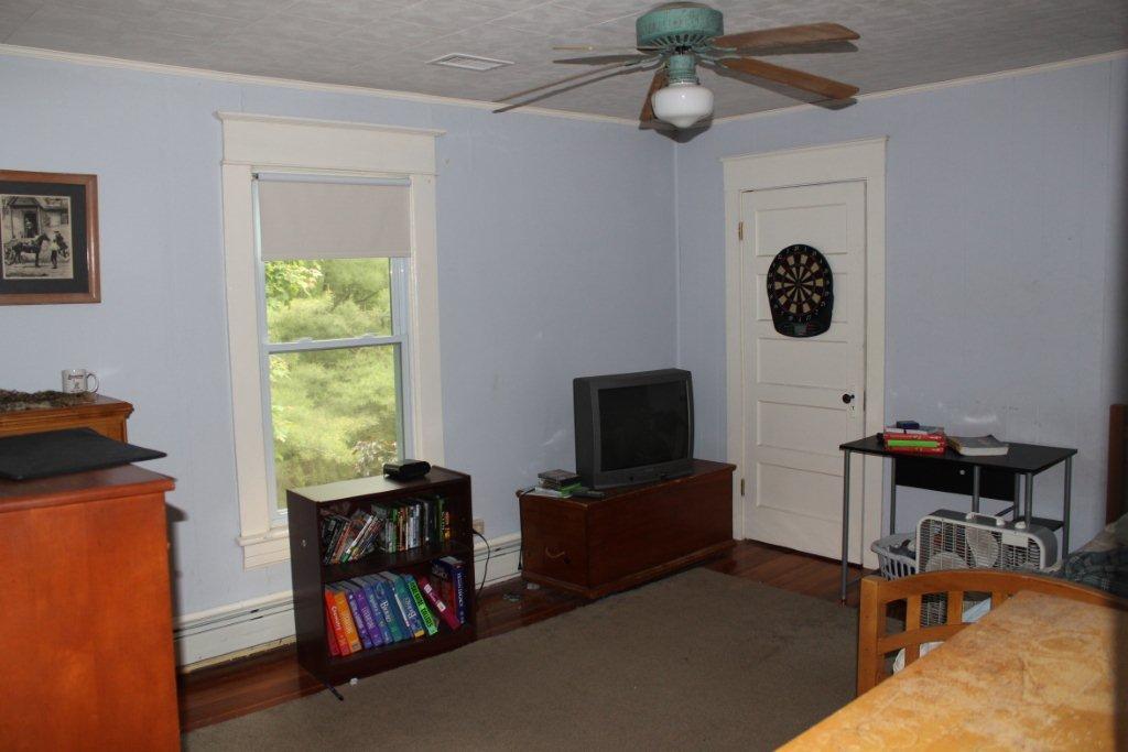 6675 Mt Chestnut Road Roanoke, VA 24018 - Photo 27 of 34 26
