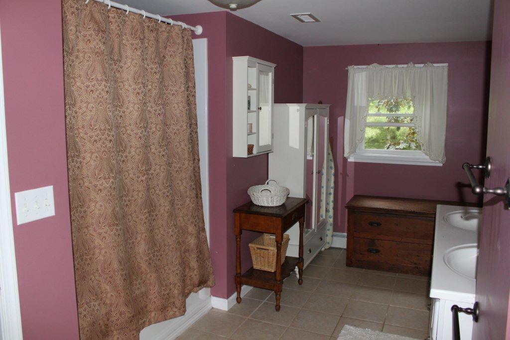 6675 Mt Chestnut Road Roanoke, VA 24018 - Photo 29 of 34 28