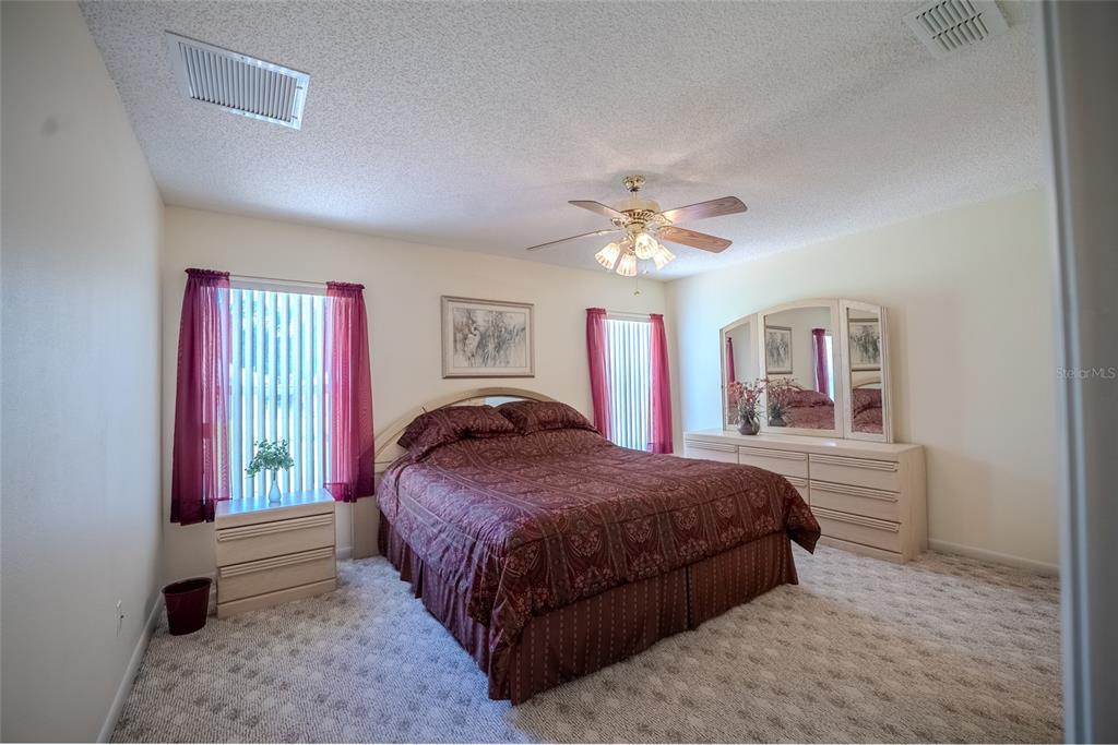 9485 Southwest 92nd Street Road Ocala, FL 34481 - Photo 13 of 23 Gallery Image 13