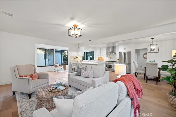 $2,448,000 | 1985 Highland Oaks Drive, Arcadia, CA 91006