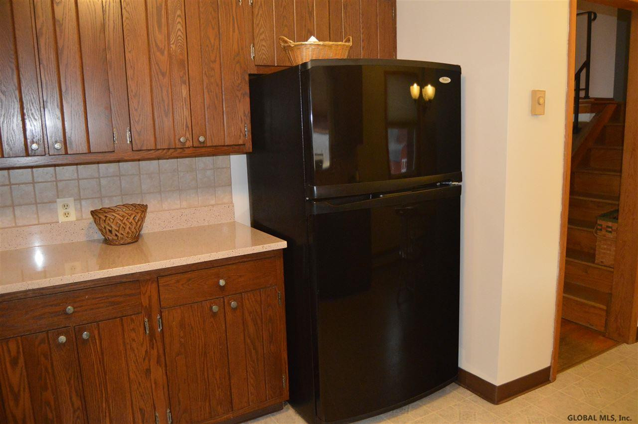 220 Jericho Road Bethlehem, NY 12158 - Photo 9 of 25 Photo 9