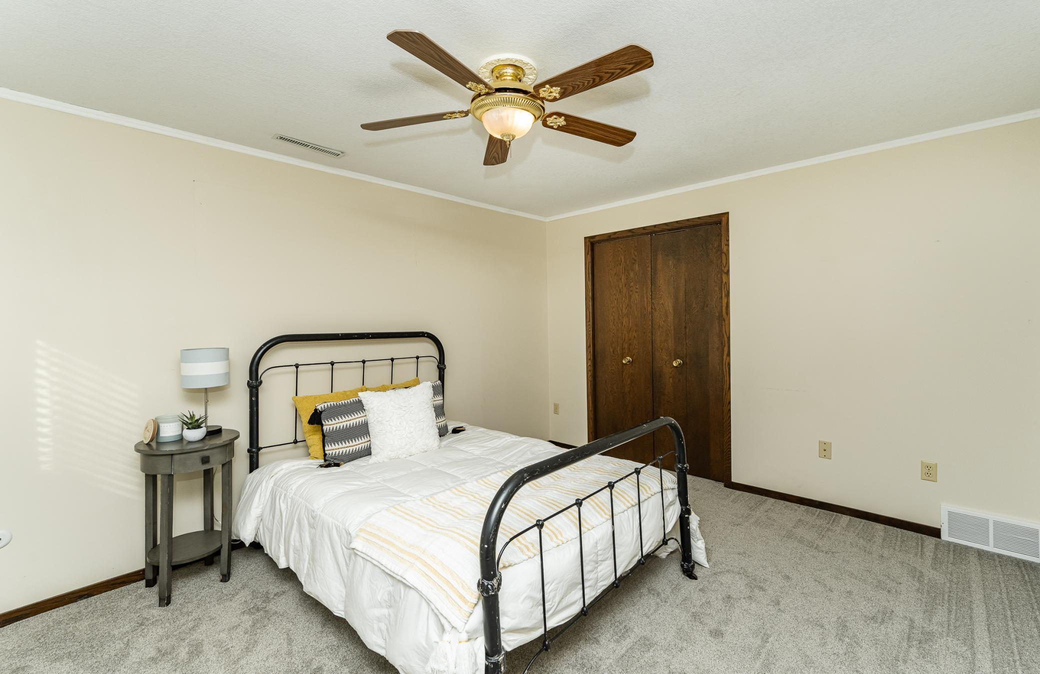 958 28th Street Northwest Rochester, MN 55901 - Photo 17 of 28