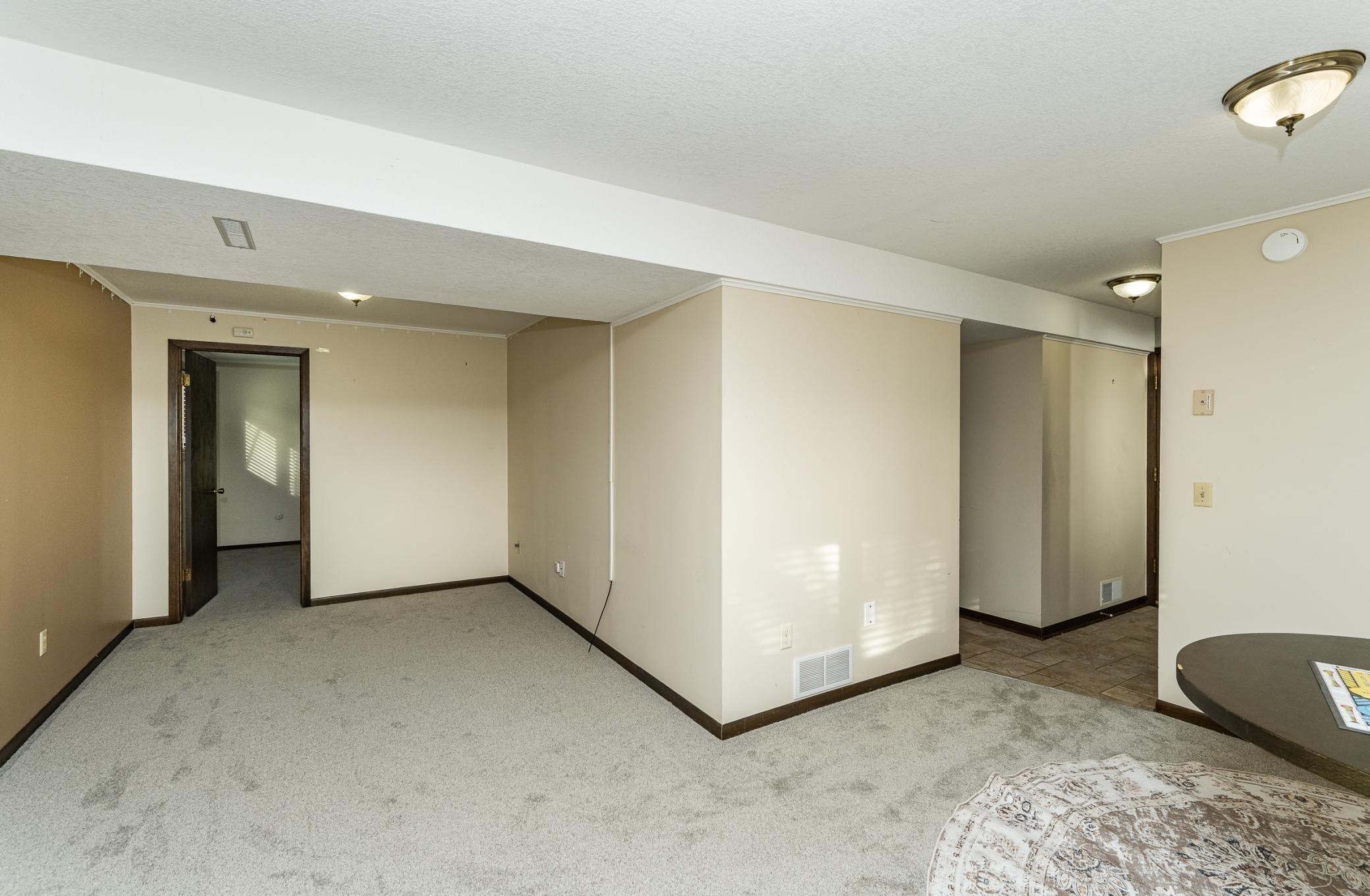 958 28th Street Northwest Rochester, MN 55901 - Photo 20 of 28