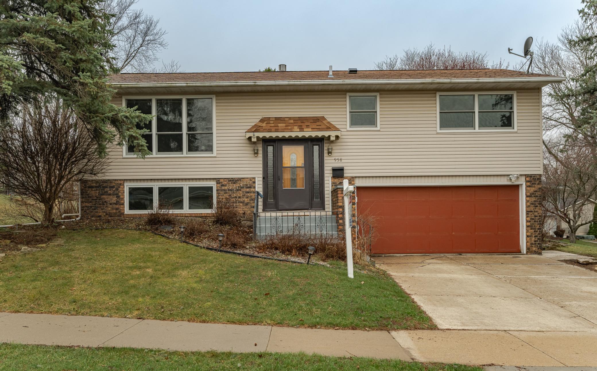 958 28th Street Northwest Rochester, MN 55901 - Photo 24 of 28