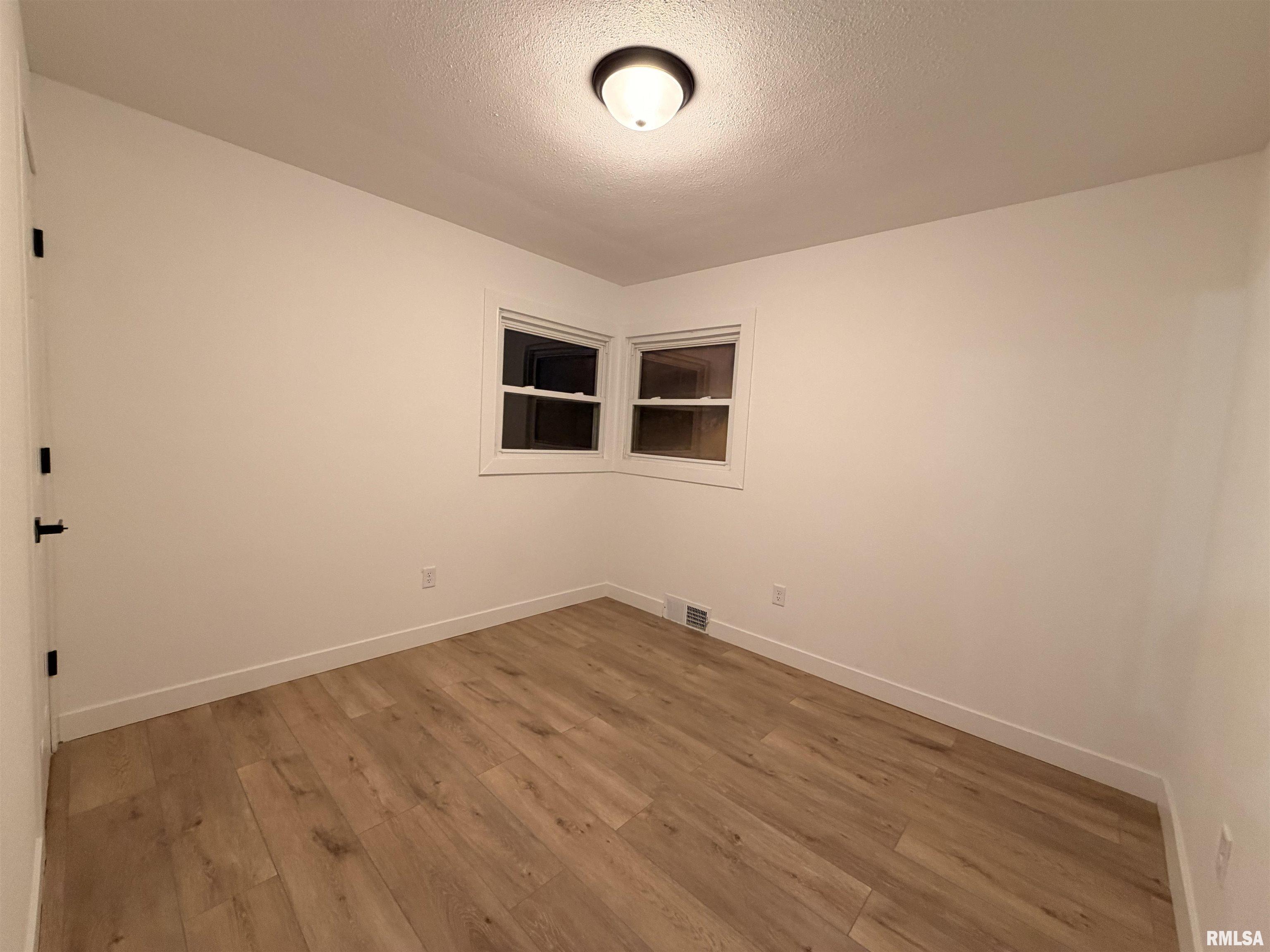 5110 North Sheridan Road Peoria, IL 61614 - Photo 30 of 52