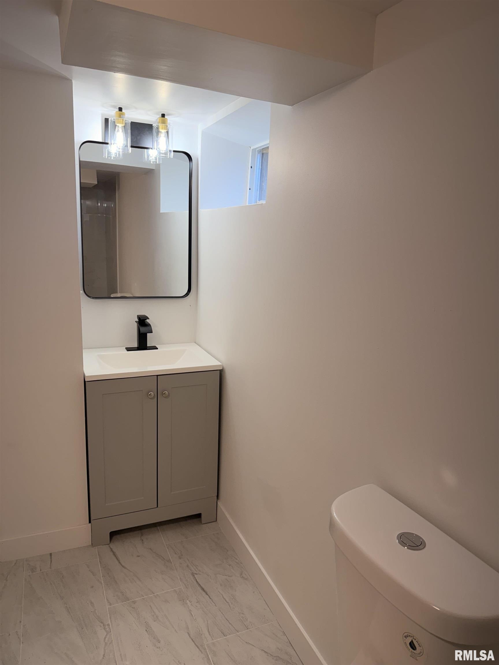 5110 North Sheridan Road Peoria, IL 61614 - Photo 39 of 52