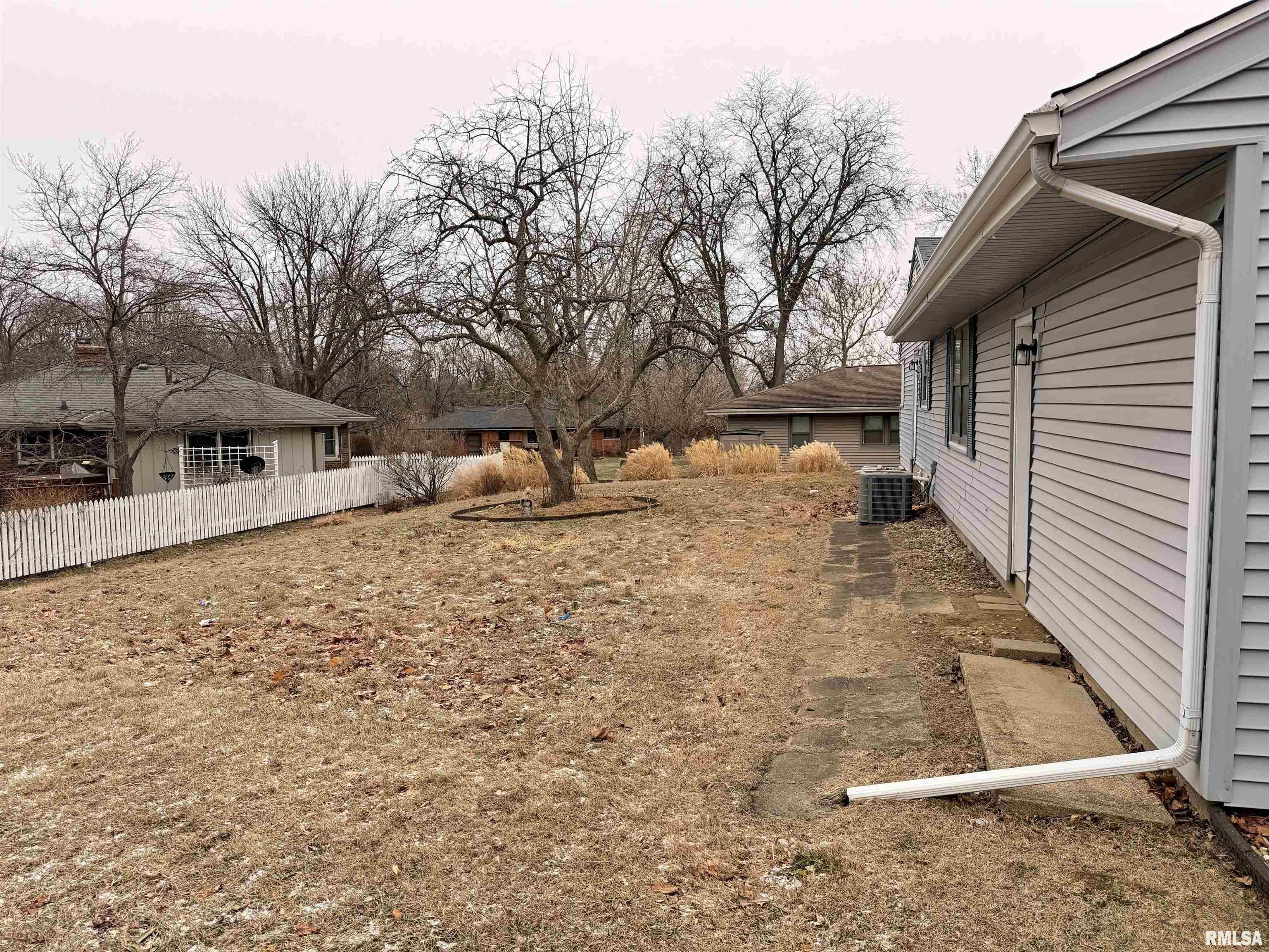 5110 North Sheridan Road Peoria, IL 61614 - Photo 50 of 52