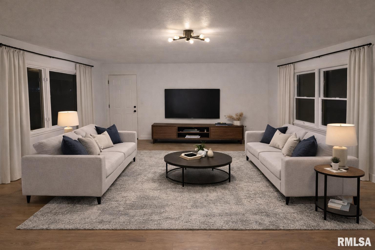 5110 North Sheridan Road Peoria, IL 61614 - Photo 5 of 52