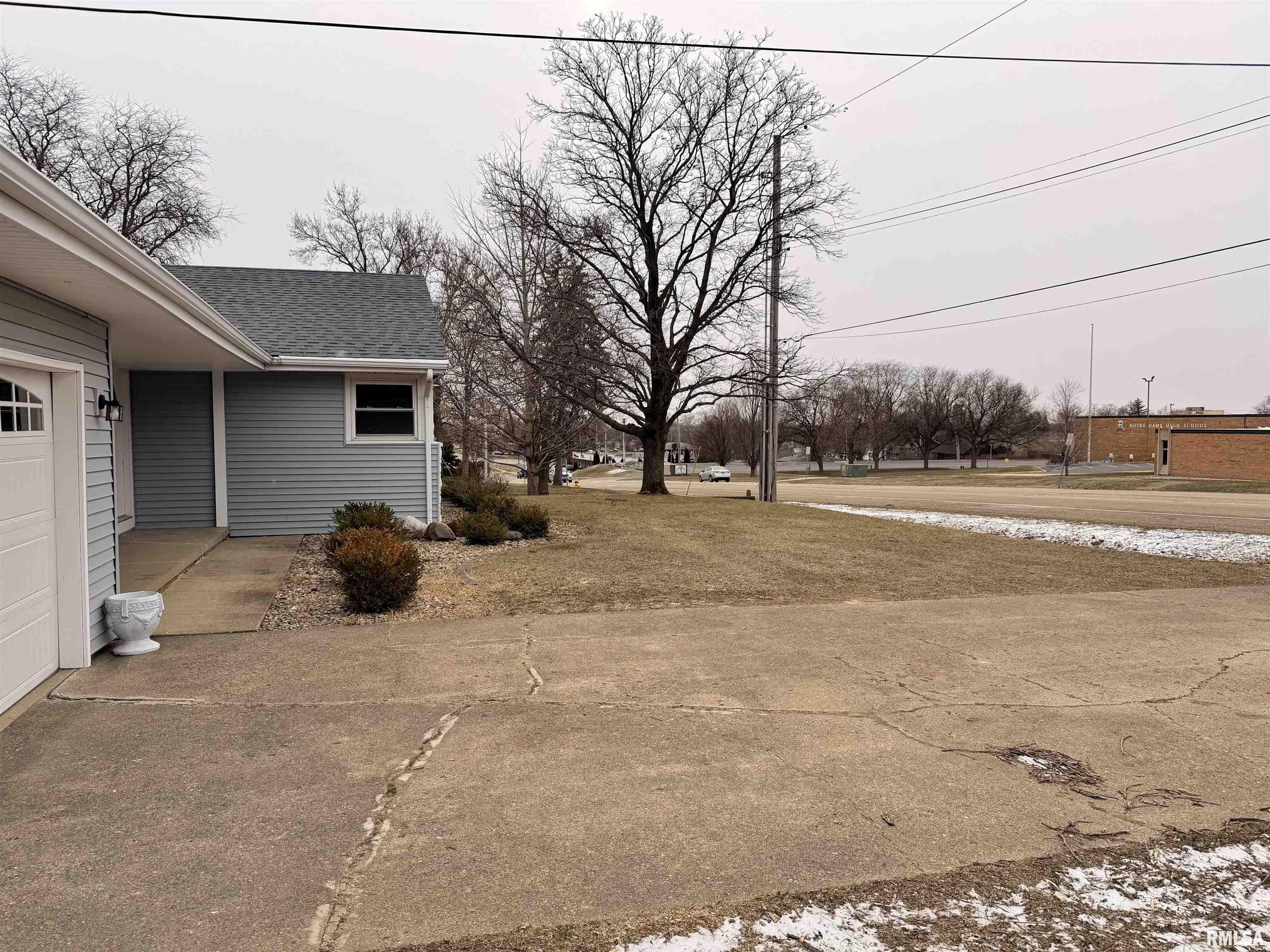 5110 North Sheridan Road Peoria, IL 61614 - Photo 51 of 52