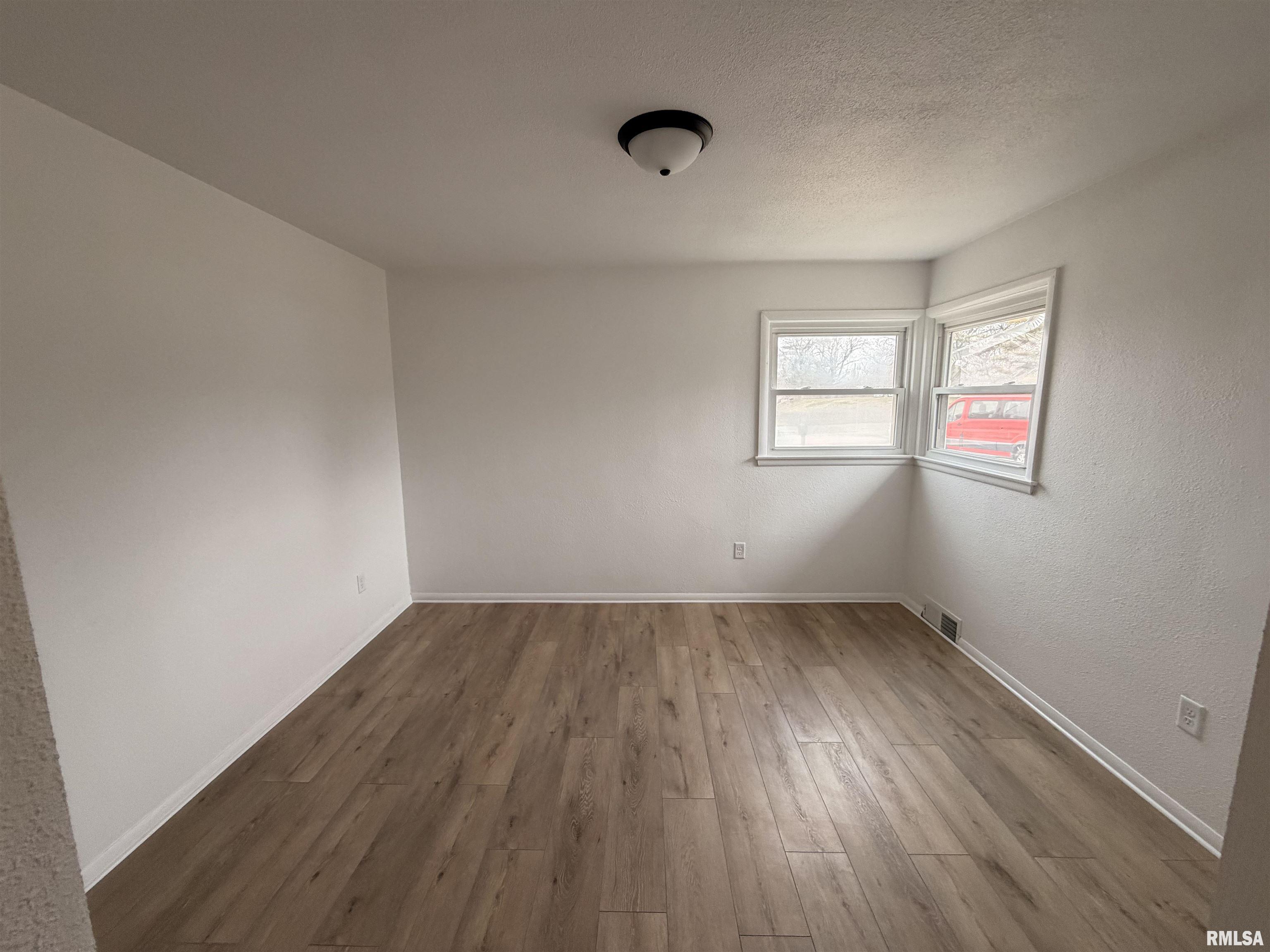 5110 North Sheridan Road Peoria, IL 61614 - Photo 52 of 52