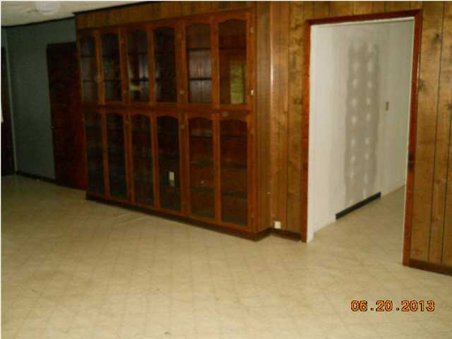 911 Ross Road Vicksburg, MS 39180 - Photo 3 of 6 Photo 3