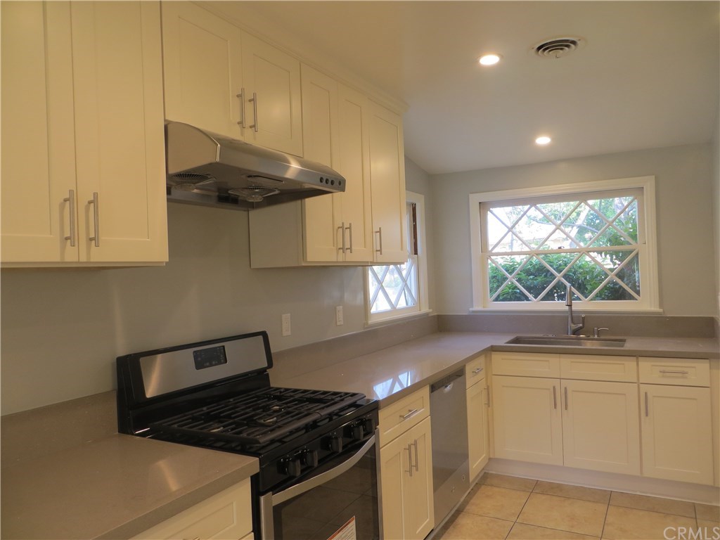 245 Longley Way Arcadia, CA 91007 - Photo 21 of 60