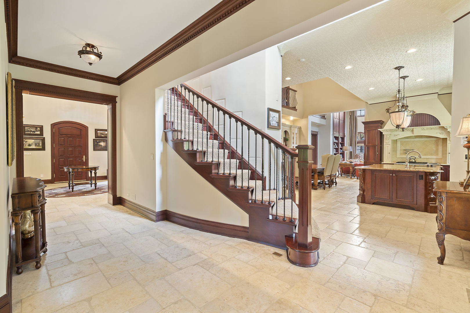33W571 White Thorne Road St. Charles, IL 60174 - Photo 24 of 46 a view of a living room and entryway