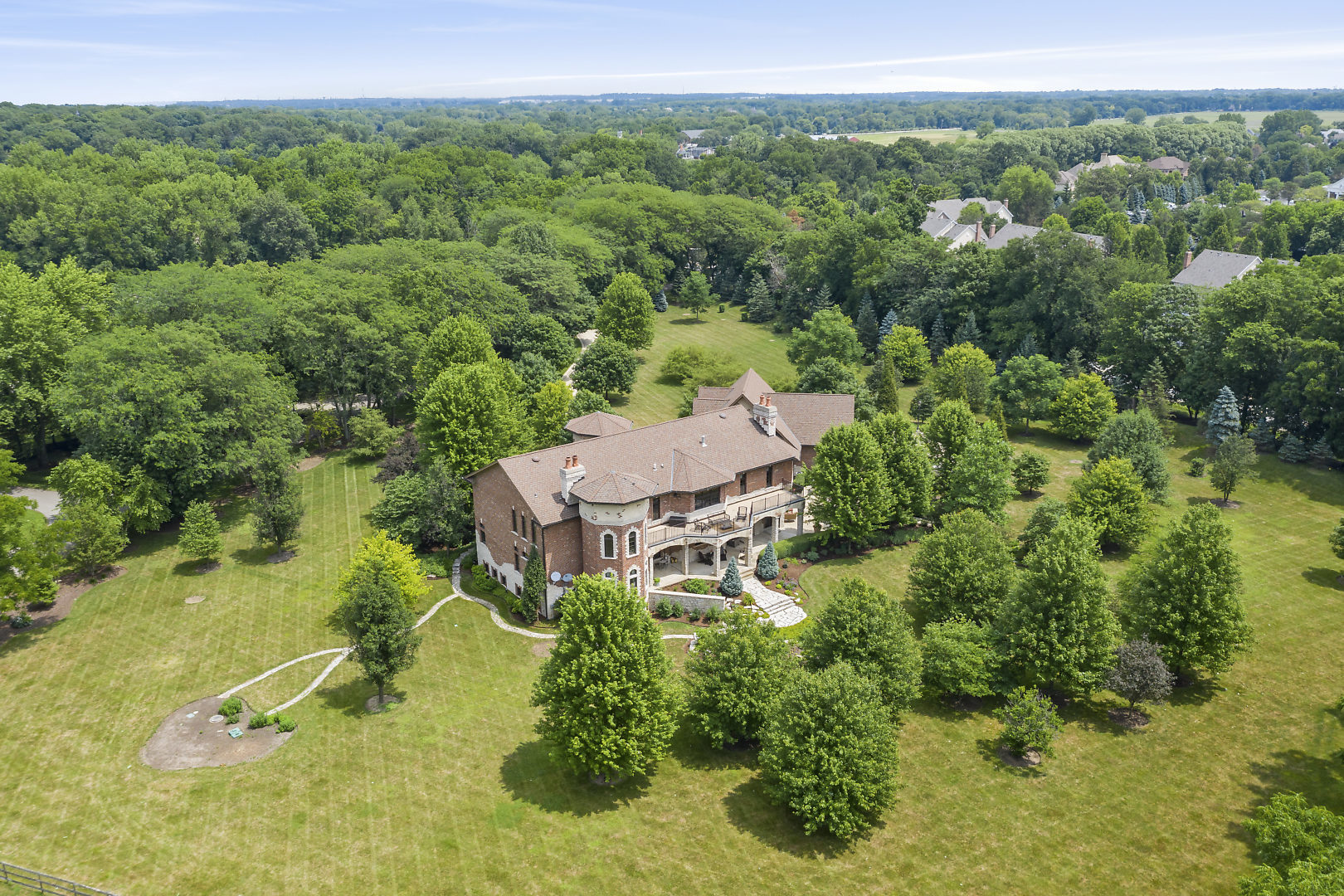 33W571 White Thorne Road St. Charles, IL 60174 - Photo 36 of 46 an aerial view of a house with a yard