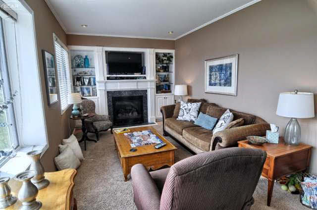 3423 East Rolston Road Fenton, MI 48430 - Photo 4 of 14 21139719-3.JPG
