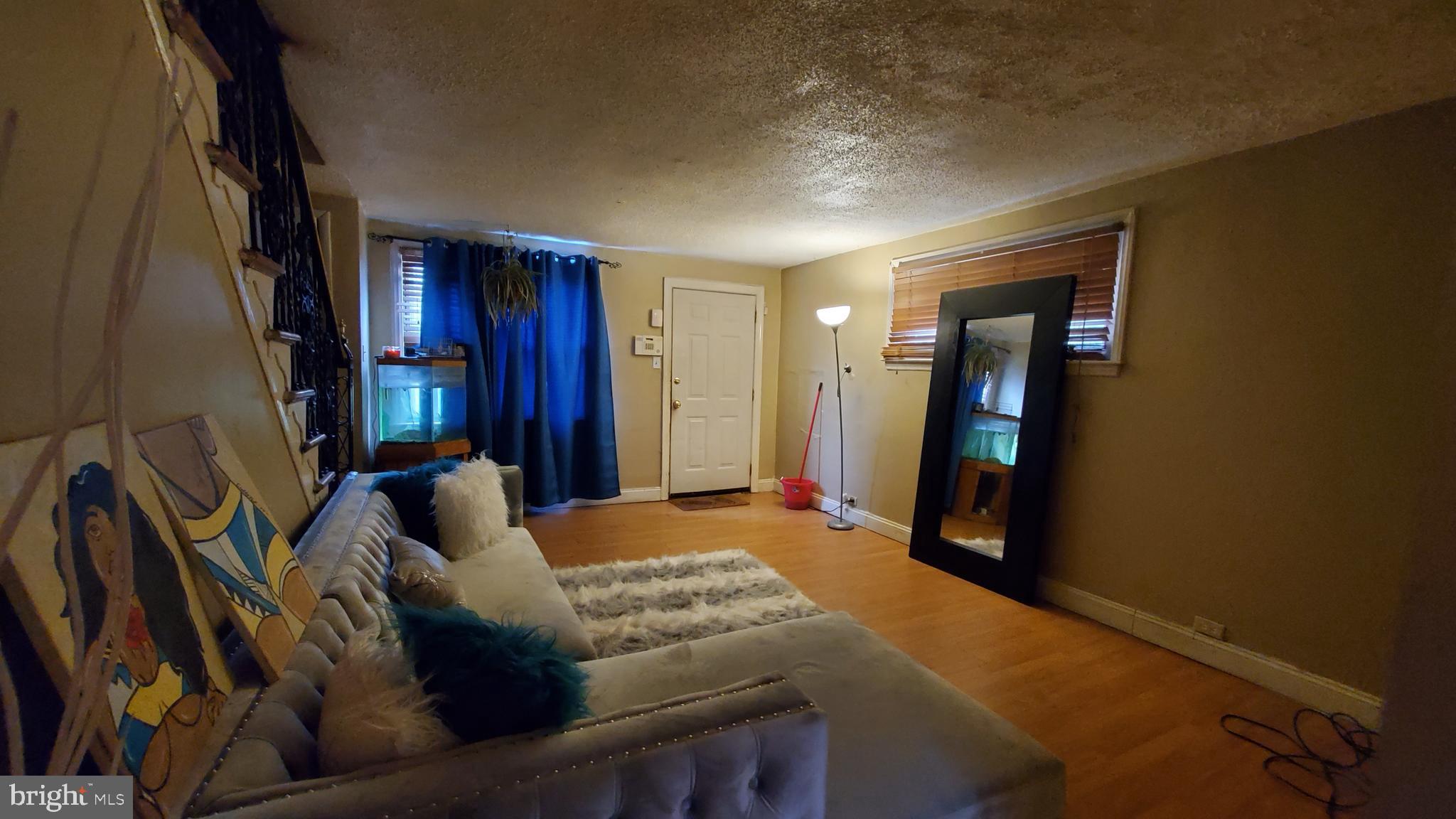101 Spring Valley Road Darby, PA 19023 - Photo 5 of 21