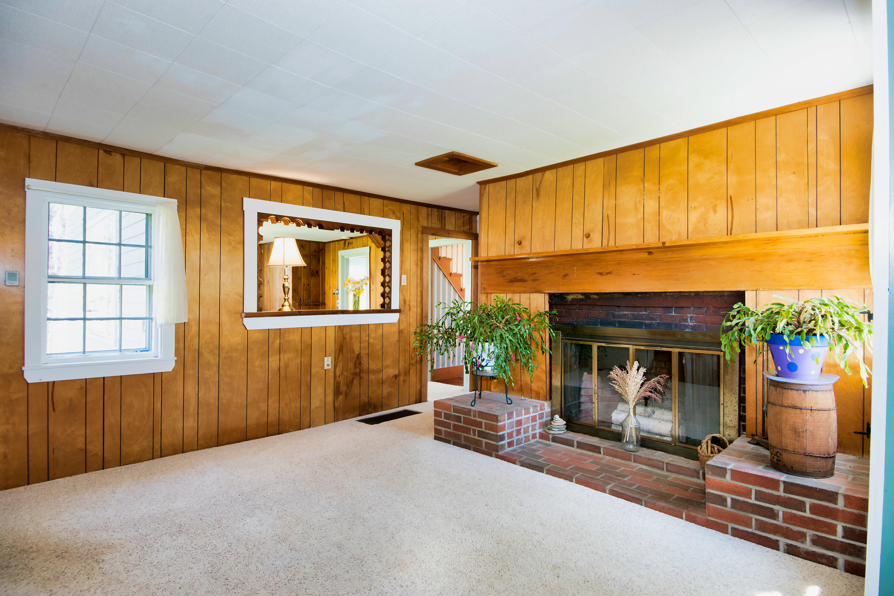 102 Linscott Road Jefferson, ME 04348 - Photo 5 of 30 5