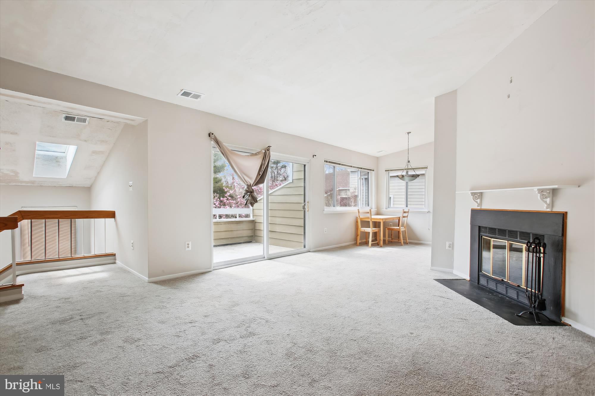1925 Villaridge Drive Reston, VA 20191 - Photo 9 of 39 Gallery Image 9