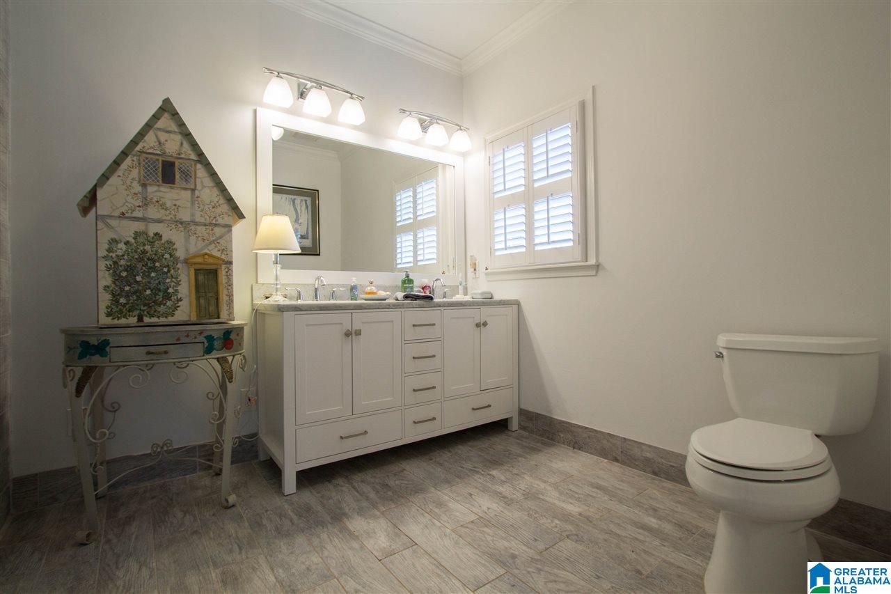 1105 Saddlebrook Road Birmingham, AL 35210 - Photo 12 of 32