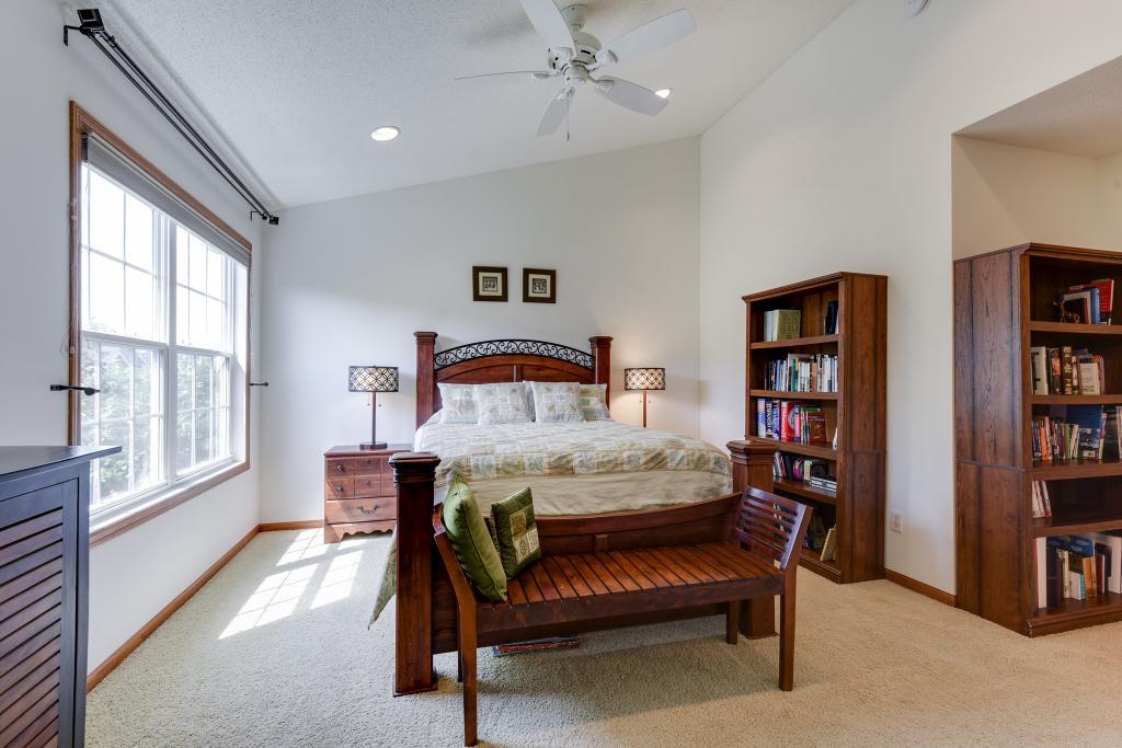 1666 Riverside Drive Shakopee, MN 55379 - Photo 12 of 20 Gallery Image 12