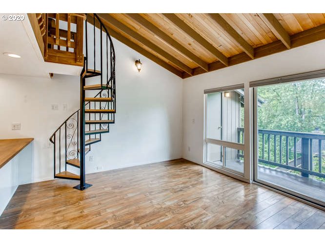 7720 Southwest Barnes Road, Unit B Portland, OR 97225 - Photo 4 of 22 Gallery Image 4