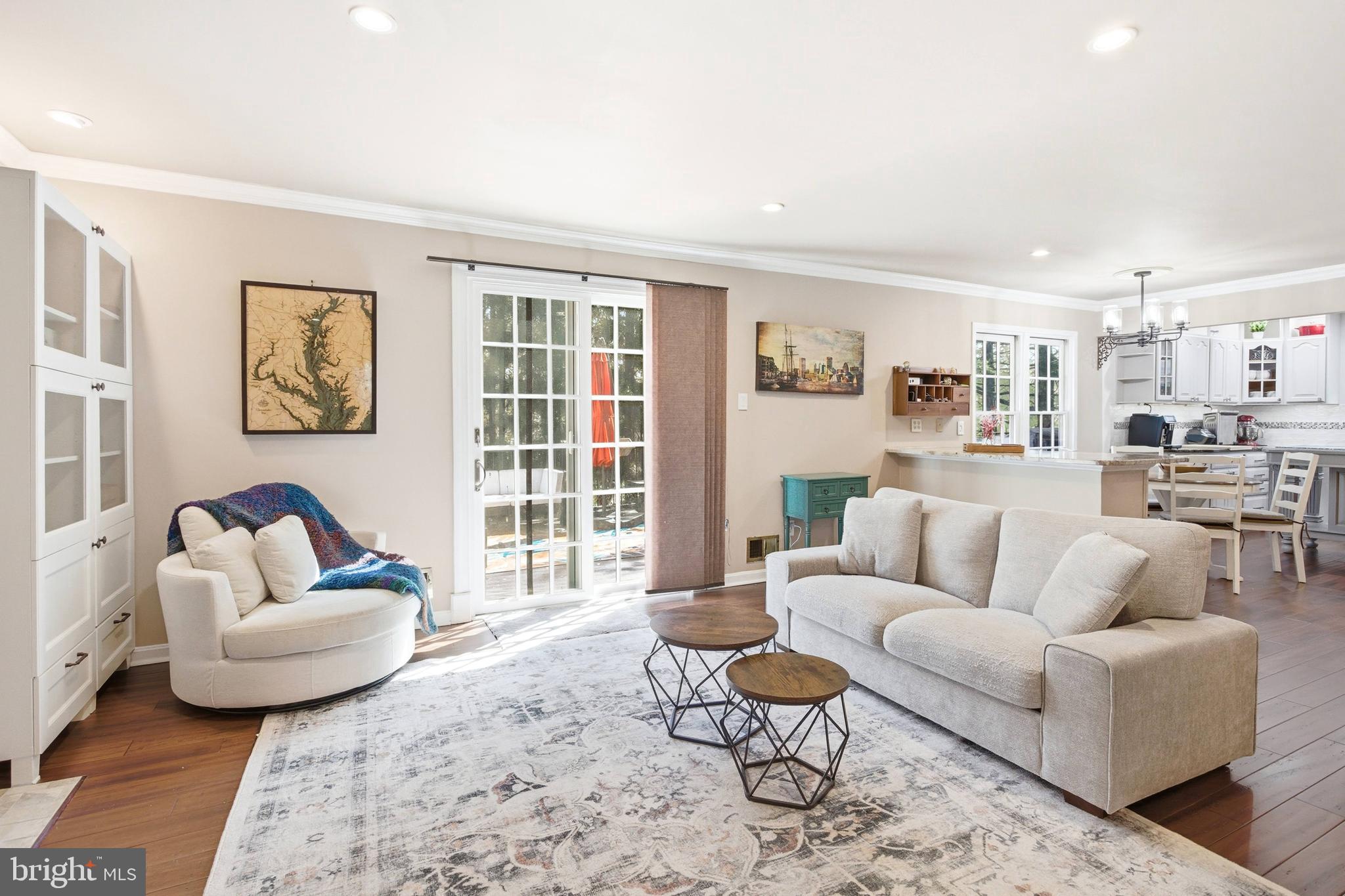 4417 Wakefield Chapel Road Annandale, VA 22003 - Photo 5 of 77