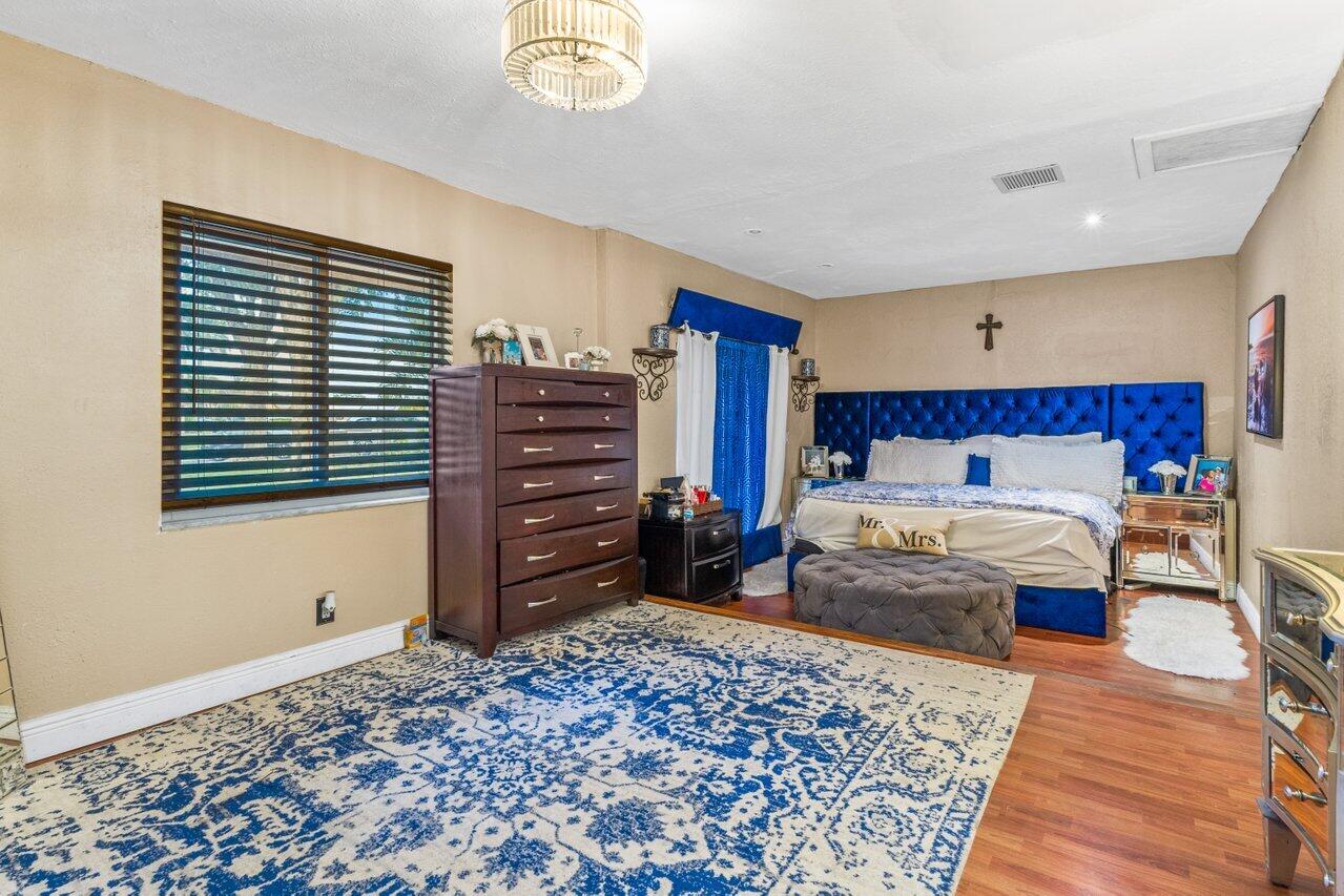 9714 Colorado Court Boca Raton, FL 33434 - Photo 17 of 28 main bedroom