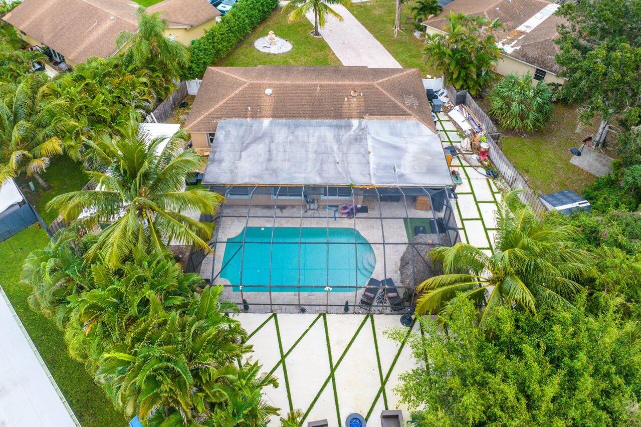 9714 Colorado Court Boca Raton, FL 33434 - Photo 3 of 28 037-9714ColoradoCourt-BocaRaton-FL-33434