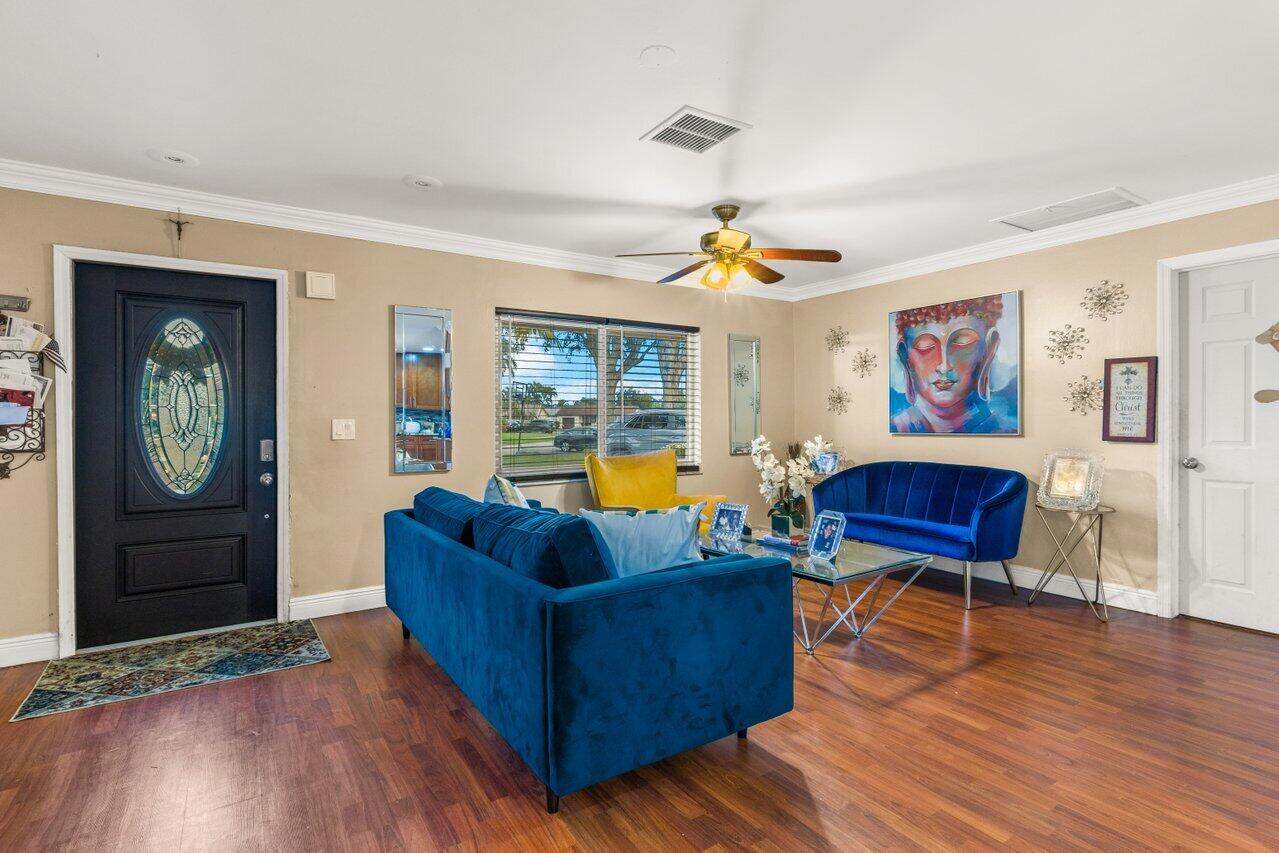 9714 Colorado Court Boca Raton, FL 33434 - Photo 8 of 28 007-9714ColoradoCourt-BocaRaton-FL-33434