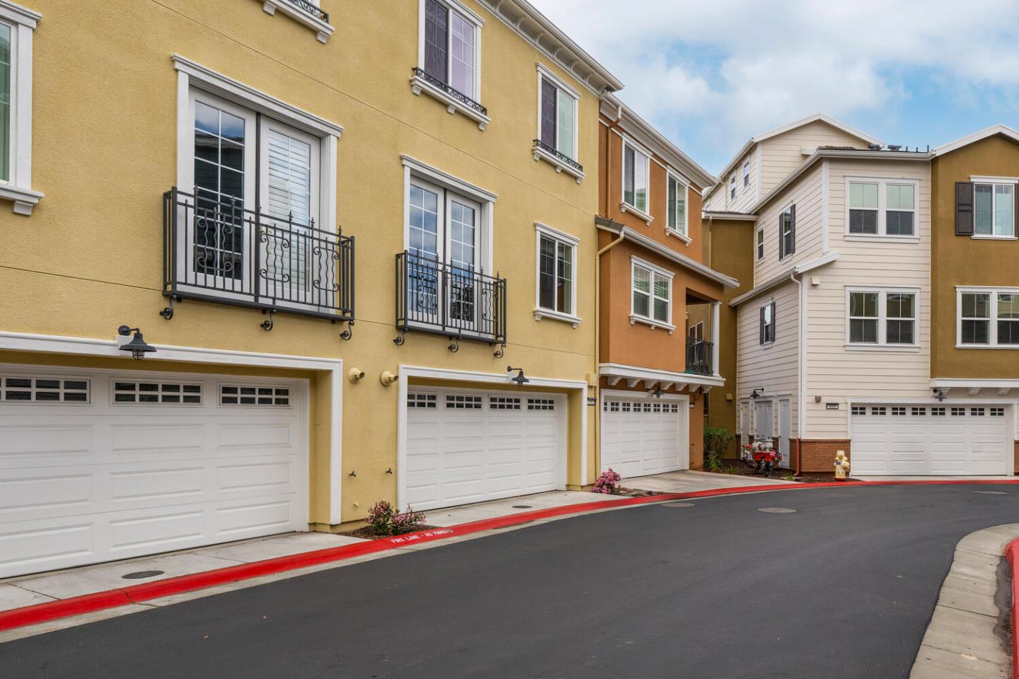 2903 Baze Road San Mateo, CA 94403 - Photo 28 of 31 a front view of a multi story building