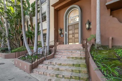 $3,000 | 7110 La Tijera Boulevard, Unit J202, Los Angeles, CA 90045