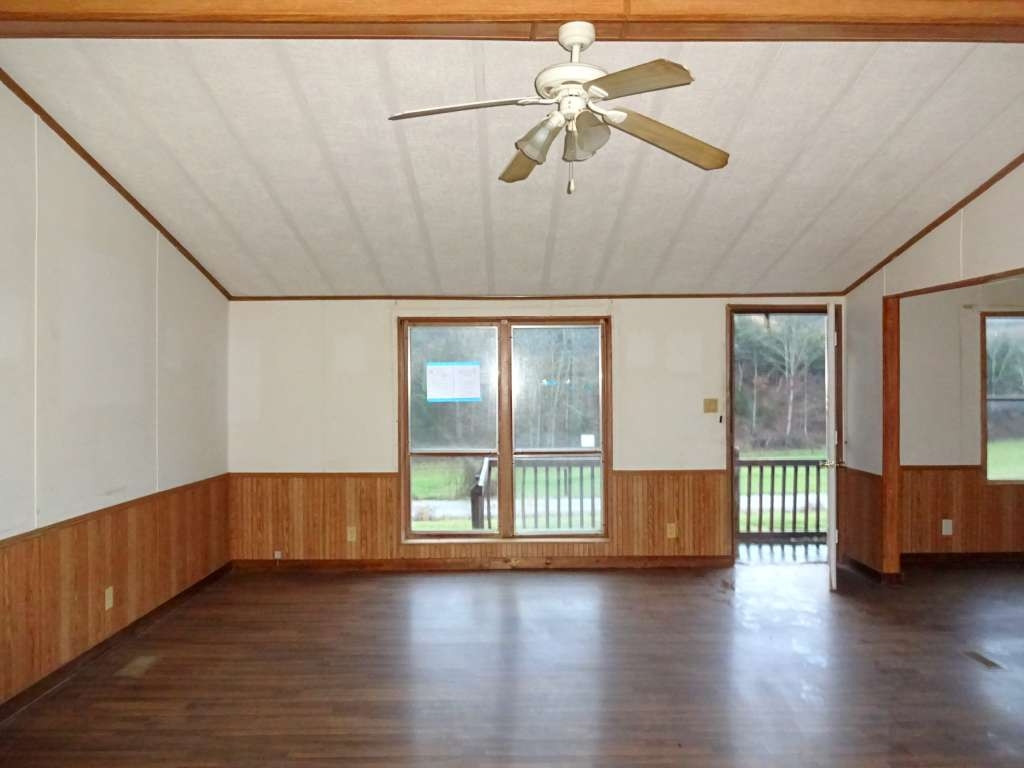 630 Hawk Hollow Road Greeneville, TN 37743 - Photo 5 of 18 Photo 5
