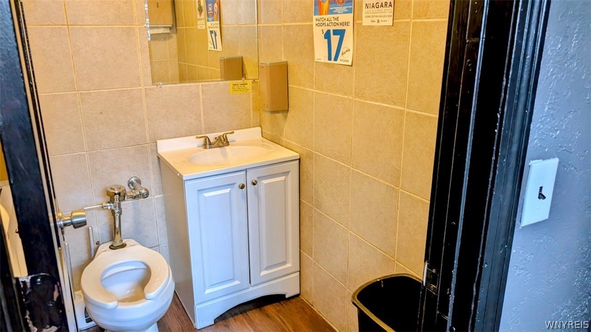 435 3rd Street Niagara Falls, NY 14301 - Photo 14 of 34