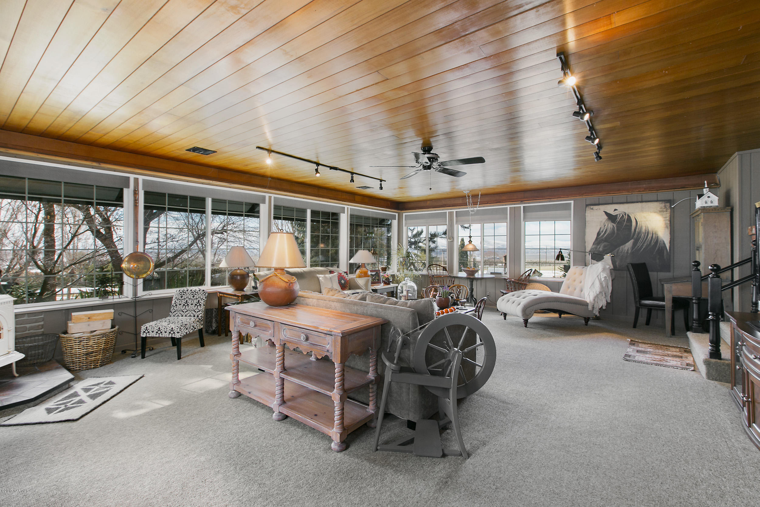 7503 Bittner Road Yakima, WA 98901 - Photo 6 of 31 a room with gym equipment and large window