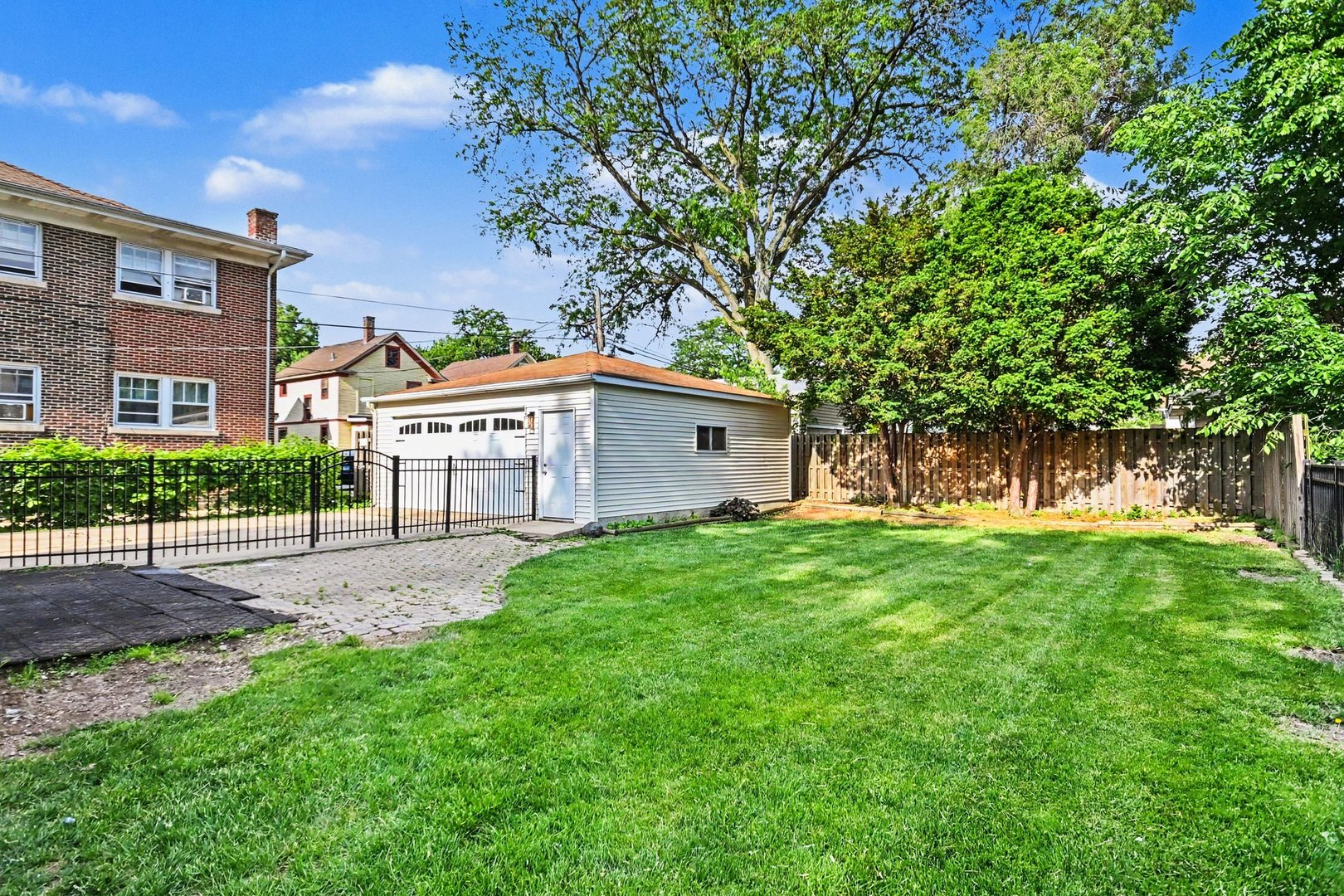 312 North Locust Street Aurora, IL 60506 - Photo 23 of 25