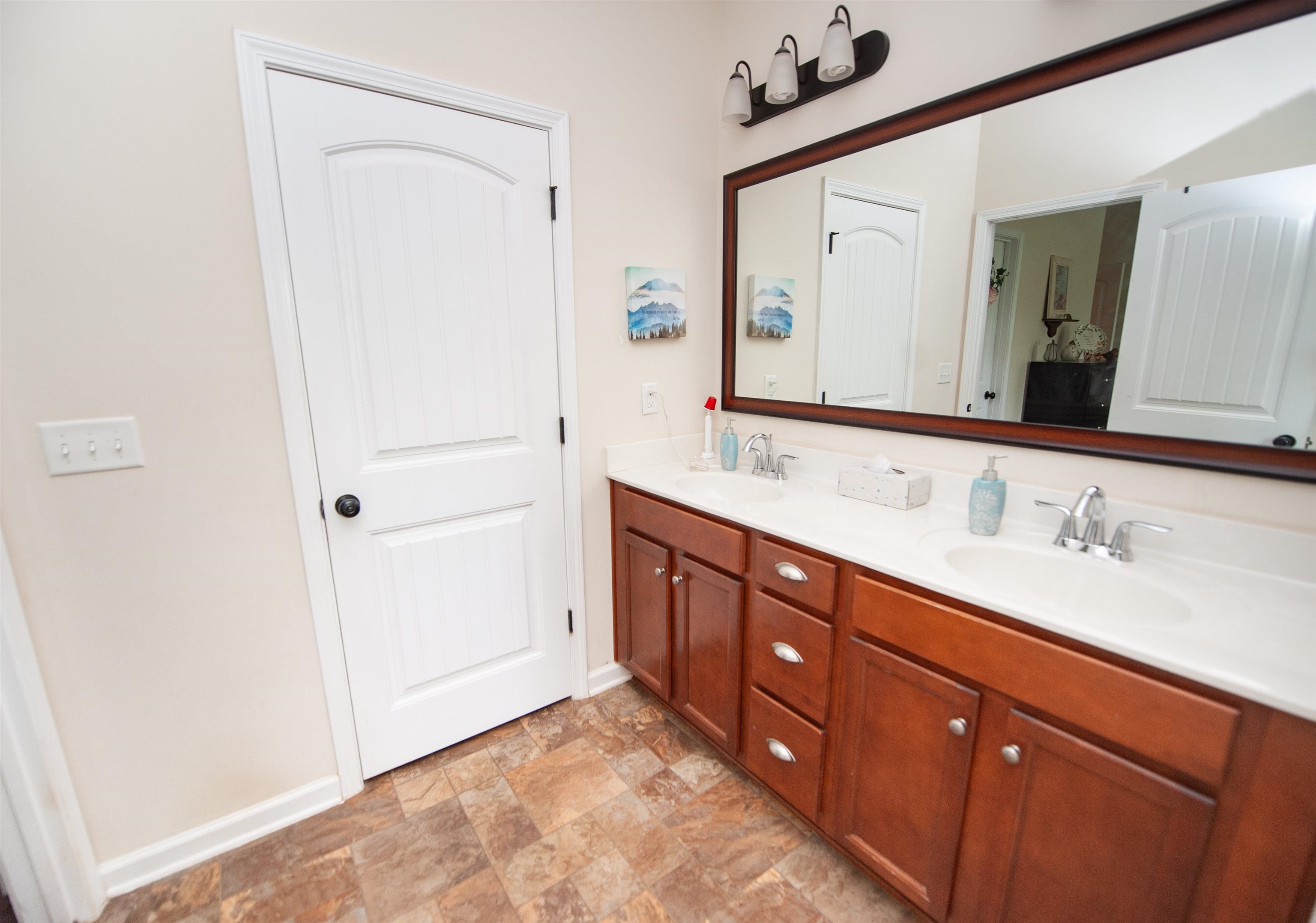 175 Castleton Circle Boiling Springs, SC 29316 - Photo 19 of 42