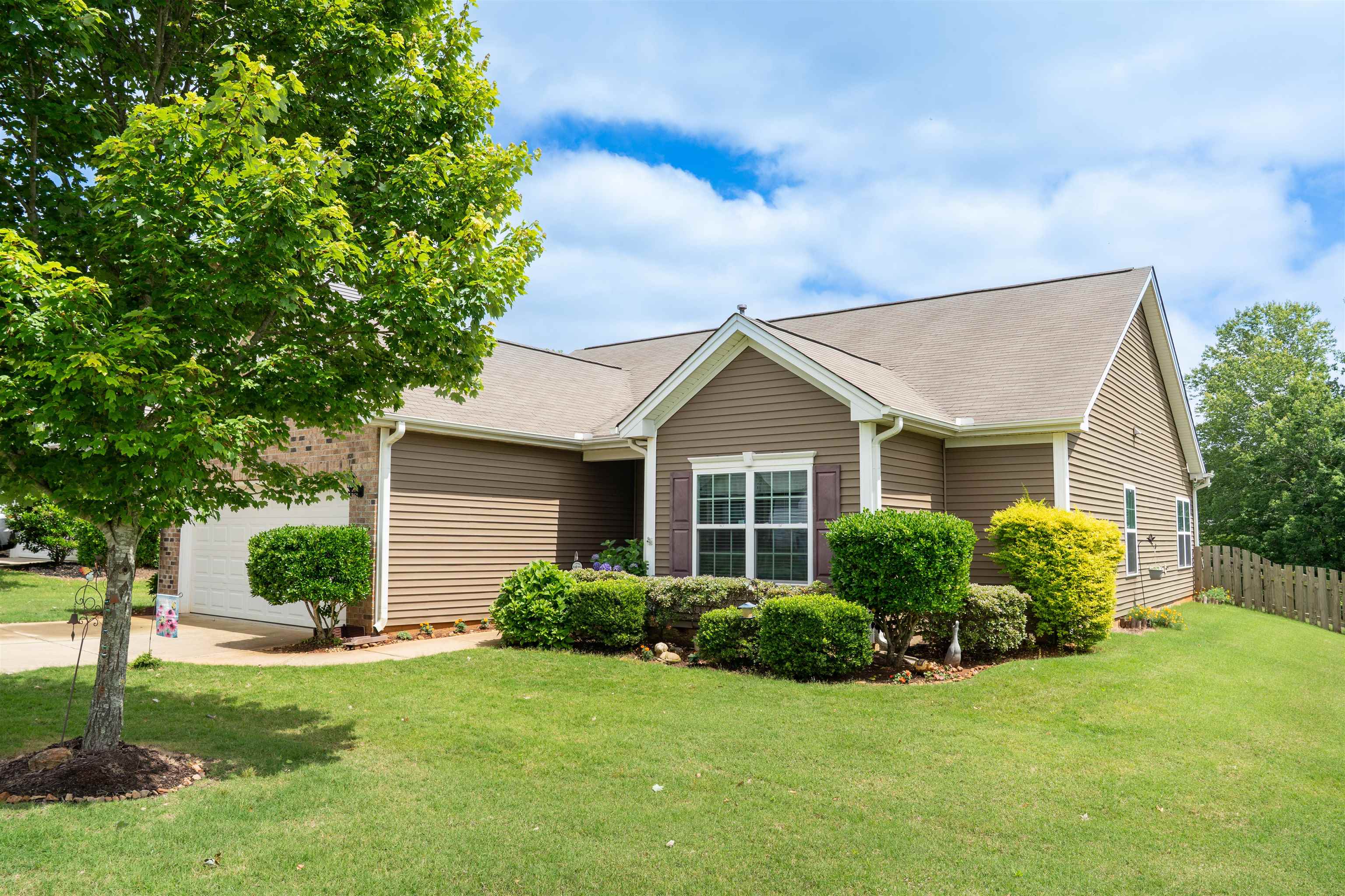 175 Castleton Circle Boiling Springs, SC 29316 - Photo 30 of 42