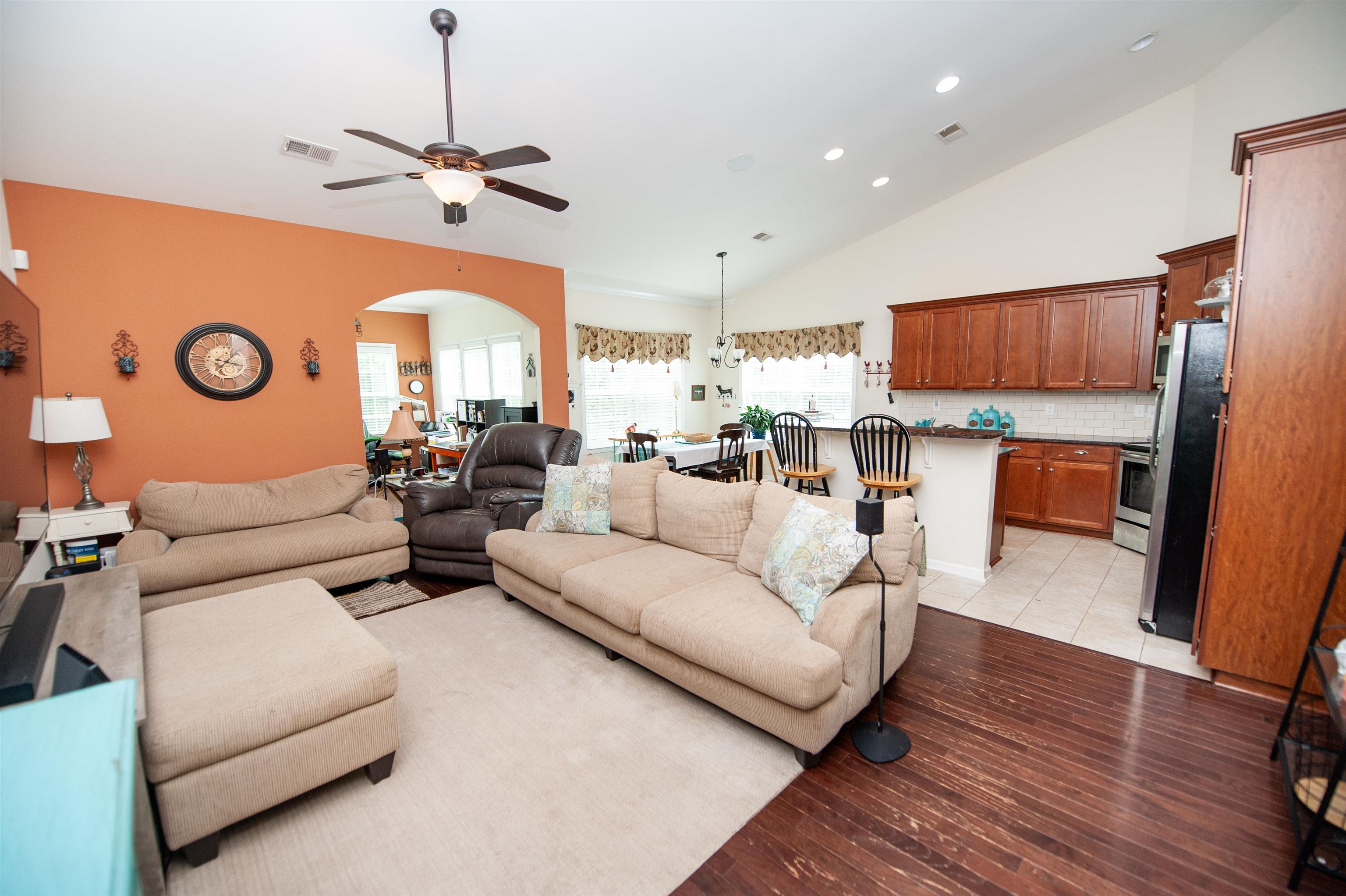 175 Castleton Circle Boiling Springs, SC 29316 - Photo 3 of 42