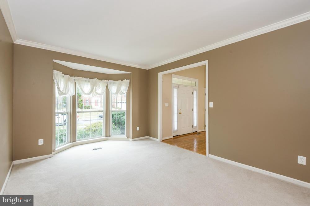 1761 Castle Rock Road Frederick, MD 21701 - Photo 8 of 30 Large Living Room