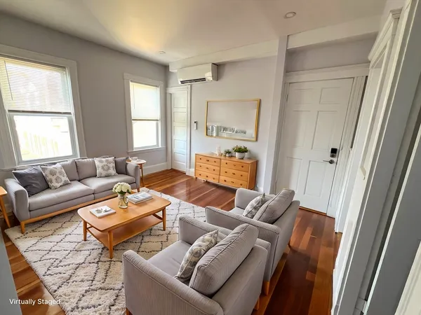 $3,100 | 26 Howes, Unit 3, Boston, MA 02125