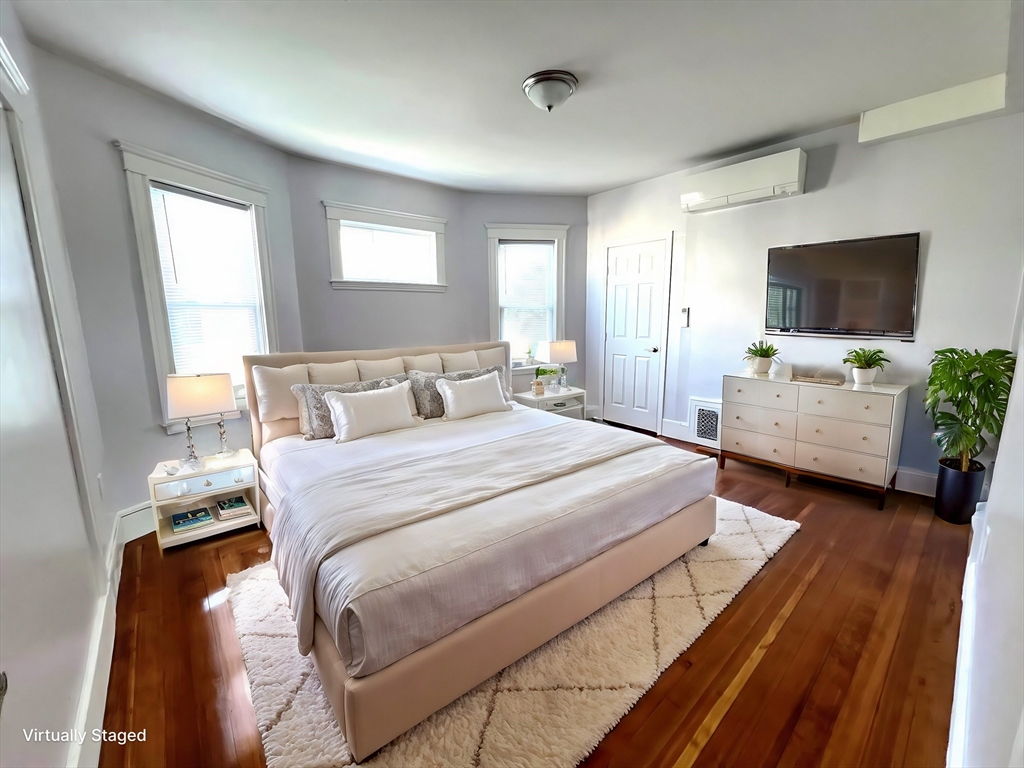 26 Howes, Unit 3 Boston, MA 02125 - Photo 4 of 12